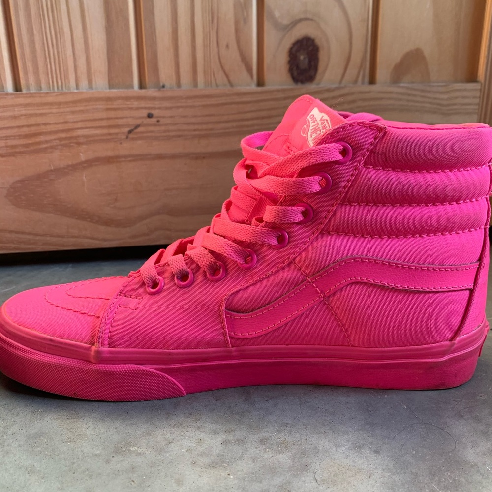 Hot Pink Vans Sk8 Hi high top sneakers Size 8.5 Women’s